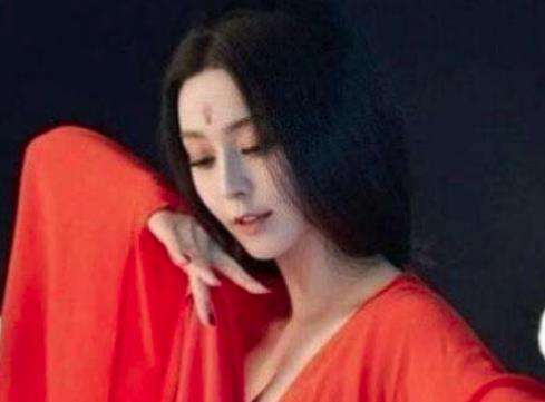 杨玉环有一个非常大的缺点，唐玄宗却非常喜欢