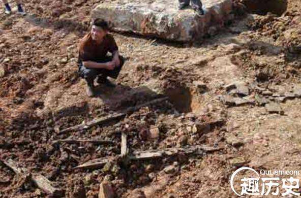 此皇帝在位42年，死后陵墓寒酸至极，现在被夷为平地