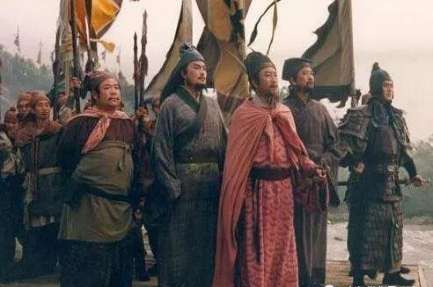 水浒传中武功第一的竟然不会是卢俊义，难道有人比他厉害