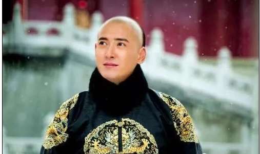 此人生前权倾天下，连皇帝都不放在眼里，死后却被鞭尸泄愤