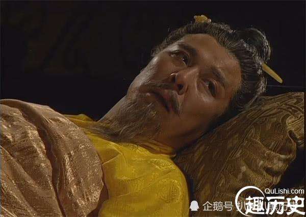 刘备败兵后，深夜托孤，吓得诸葛亮连忙磕头