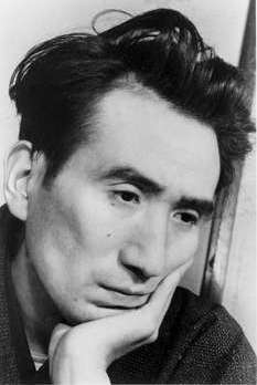 日本作家太宰治的一生，他为何对生活充满极度绝望