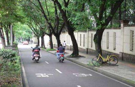 骑ofo被撞摘右肾是怎么回事？ofo需要赔偿吗？