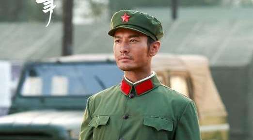 《你迟到的许多年》主演是谁？什么时候播出
