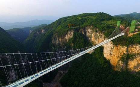 世界上四大美丽悬景 不只拍照，更挑战你的胆量