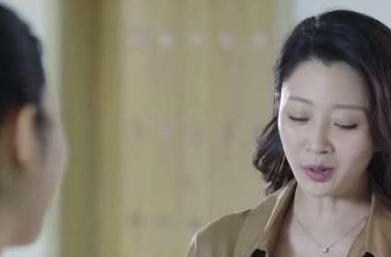《你迟到的许多年》莫莉为什么把头发剪短？跟谁有关？