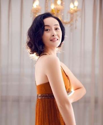 方晓莉高清写真大图