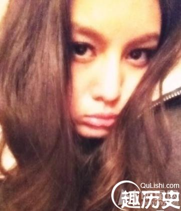 李晨前女友新疆女孩迪丽娜尔美艳私房照