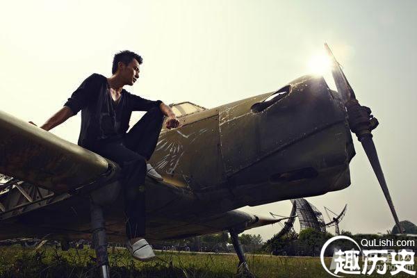2010年7月《环球生活》李晨高清绅士杂志写真