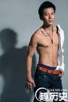 李晨早期杀马特造型写真曝光 范爷直呼分手