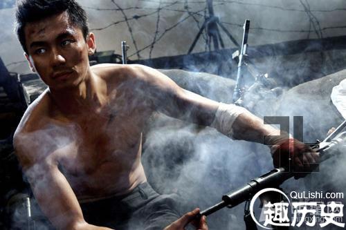 李晨早期《时尚芭莎》硬汉写真 吹响英雄集结号