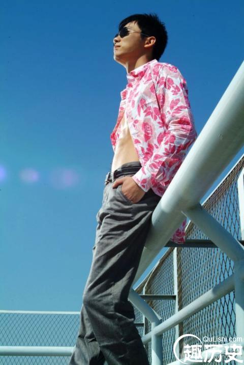 2008年10月刊《健美先生》李晨一展好身材