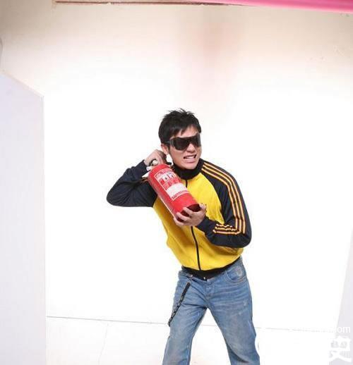 李晨早期休闲写真 一展鲜肉气质
