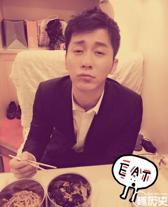 李晨微博生活照图集 男神秒变逗比