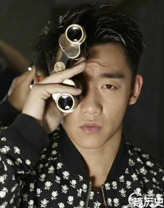 郑恺最新杂志写真 