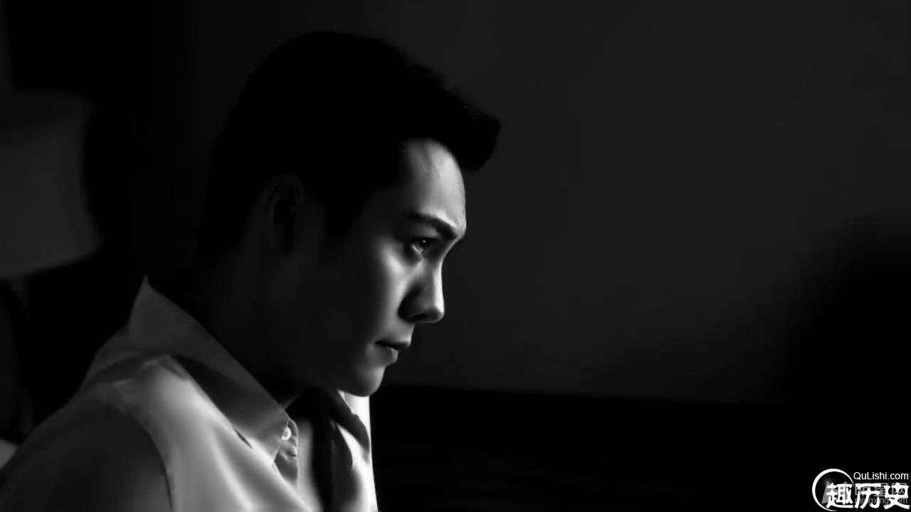 陈伟霆《伊周》杂志拍摄 浴缸惹火出镜