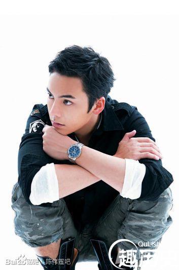 陈伟霆代言手表 大片尽显儒雅绅士风