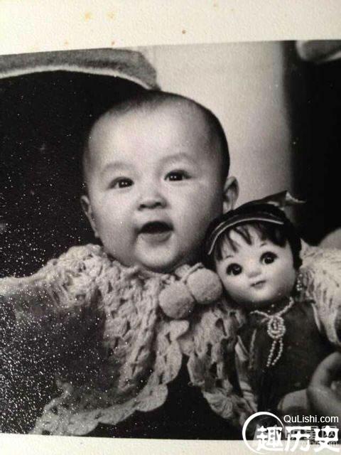 冯绍峰珍贵童年生活照