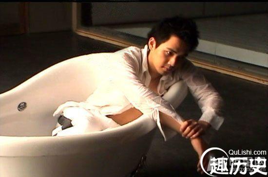 钟汉良青葱旧照写真：青春迷人耀眼的小太阳