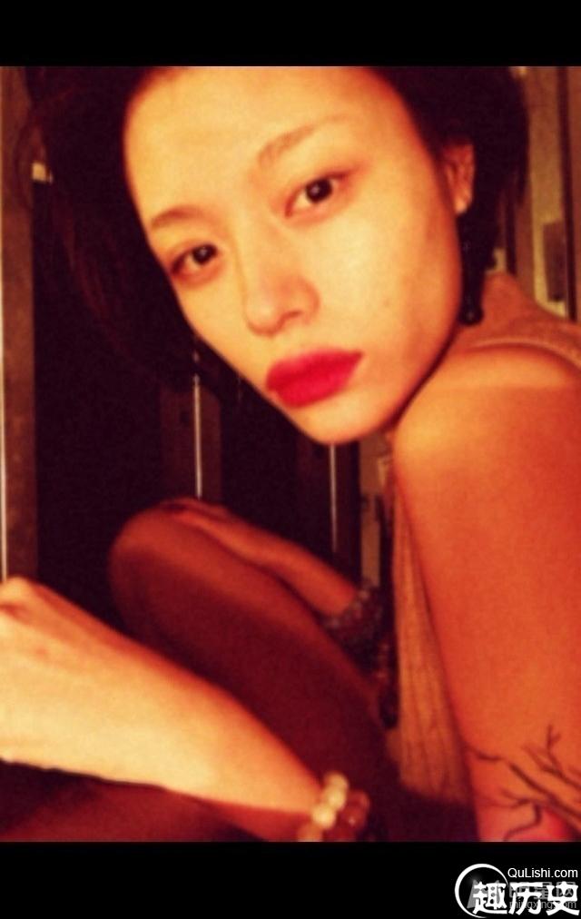 葛荟婕私房照曝光 为汪峰育有一子