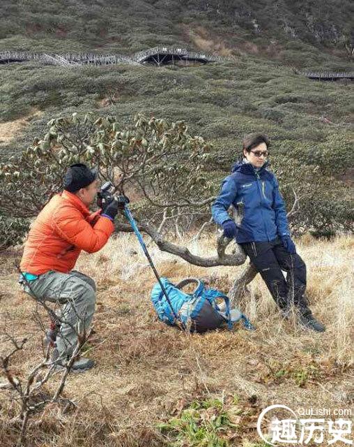 汪峰登山照曝光 网友调侃白爬了又没上头条