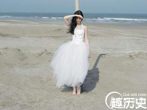 刘亦菲昔日白色婚纱照写真 散发高贵典雅迷人气质