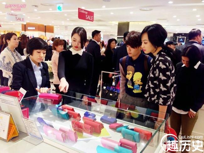 F（X）宋茜代言lovcat品牌包包写真