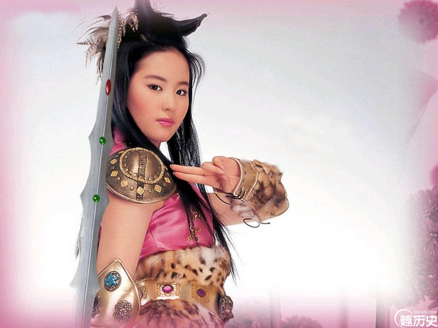 刘亦菲变身武侠少女 