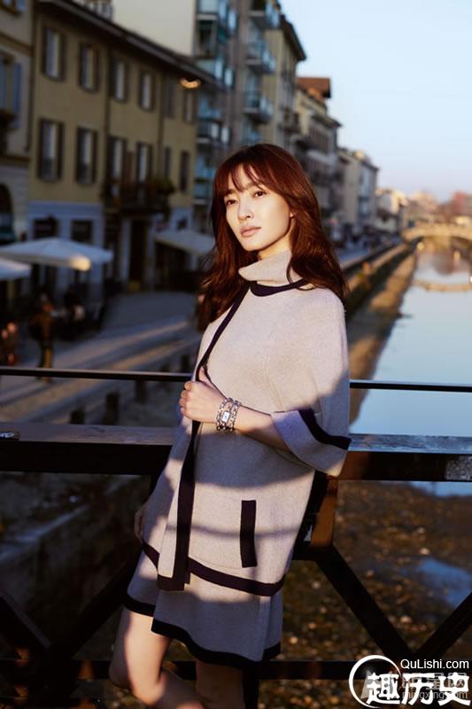 素颜女神王丽坤春意写真 回眸一笑百媚生