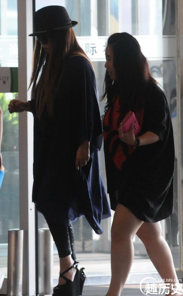 张惠妹宽松衣现身显胖似孕妇