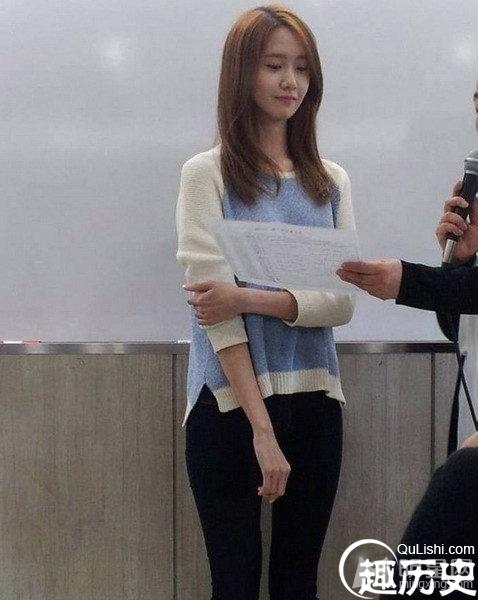 少女时代允儿东国大学上课引学生围观拍照