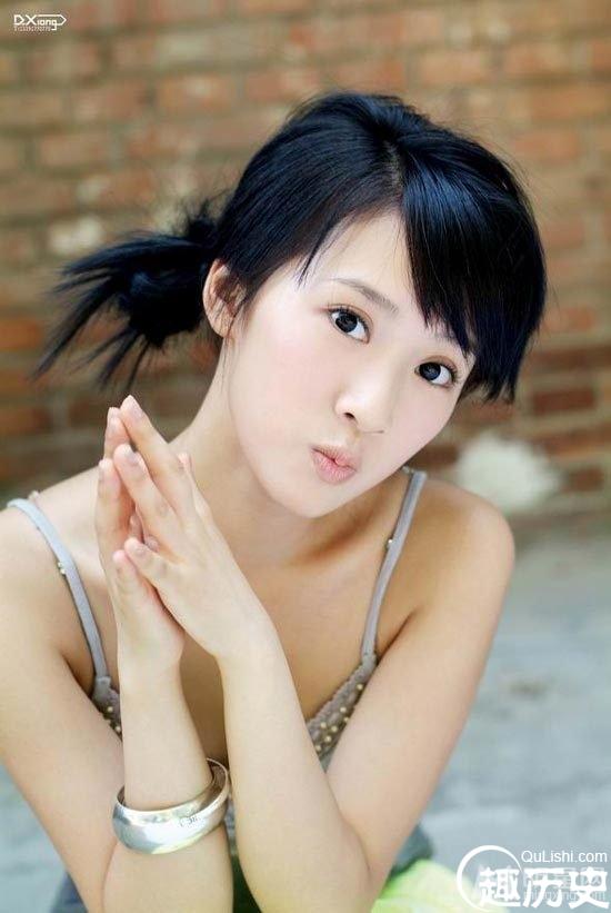 杨幂杨颖高圆圆 那些出道多年依旧清纯的明星