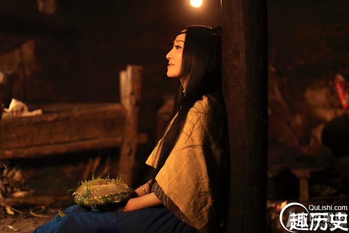 萨顶顶恍如来着唯美写真 来日高山的声音