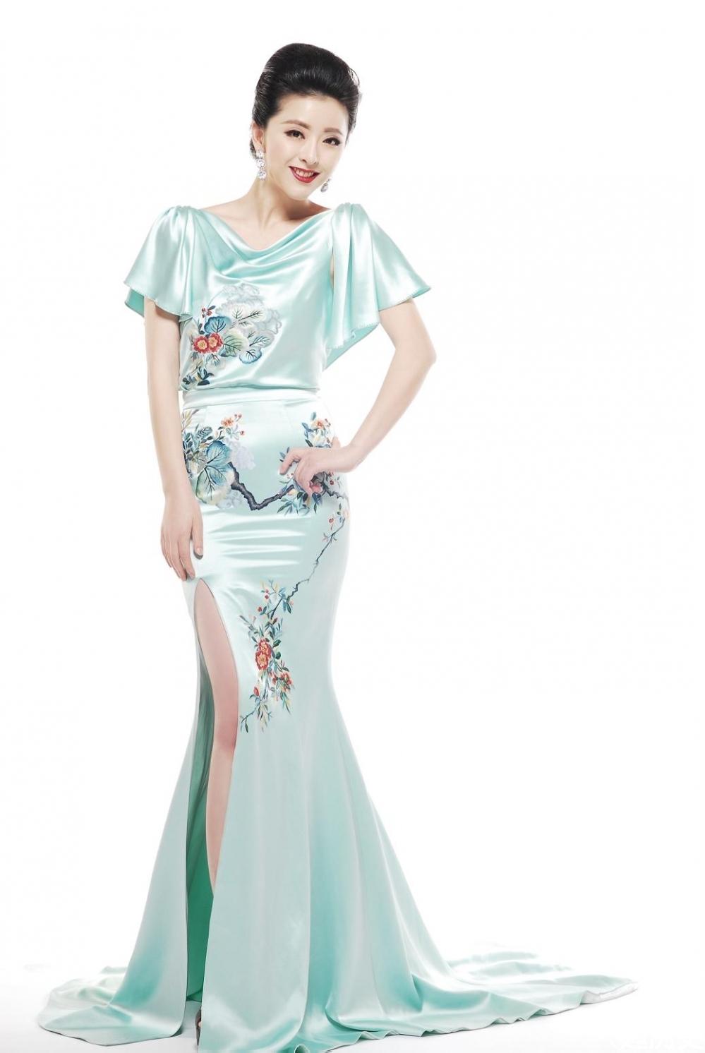 女星绝美旗袍大PK 看谁最具东方美？