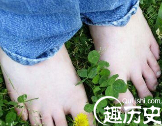 5岁女童患怪病 半年暴增34斤