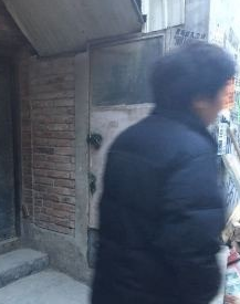 一岁多女婴被继母虐待致死 警方称正调查