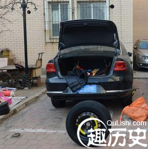 沈阳一小区两百辆车被扎胎 疑有意报复