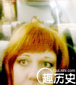 女子客机上拍到神秘外星人 没有眼睛头发