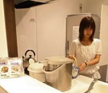 酒店内现6具遗体五男一女 死因成谜现场有遗书