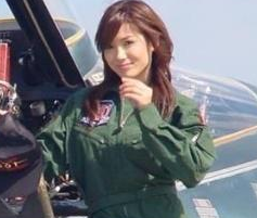 揭开日本自卫队女兵神秘面纱 个个貌美如花？