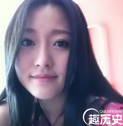 潘长江漂亮妻私房照曝光 美艳不输郭德纲妻