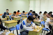 为防抄袭树林考试 考试作弊频繁发生为哪般？