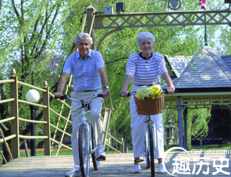 老人情书唤醒老伴