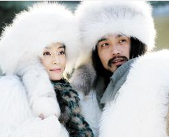 张翠山的老婆是谁 张翠山和殷素素的爱情故事