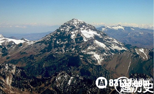 阿空加瓜山火山口图片