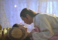古代皇帝的处男之身是由谁来破的？宫女还是乳母