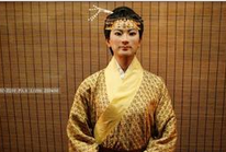 长沙重现辛追夫人16岁大婚    湘绣嫁衣惊艳世人