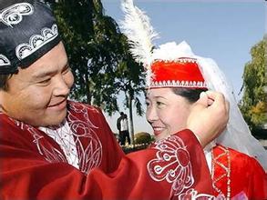 乌孜别克族习俗 乌孜别克族独特的婚礼习俗