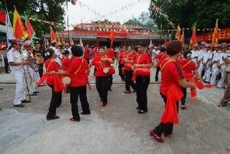 京族习俗 京族新郎是怎样赢取新娘的