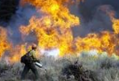 美国加州山火画面曝光  疑因变电器爆炸导致